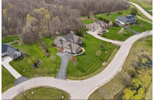 353 Ironstone Court, Cedarburg, WI 53012-8000