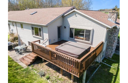 W745 Sunnyside Road, Green Lake, WI 54941-8906