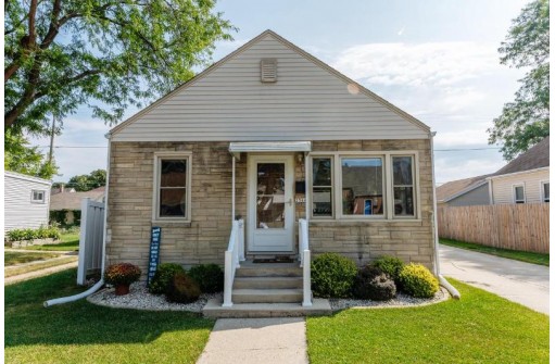 2344 South 83rd Street, West Allis, WI 53219