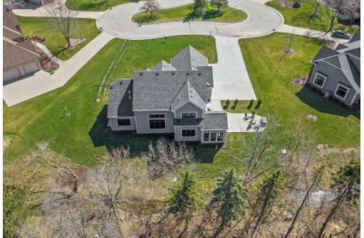 15500 Conservancy Court, Brookfield, WI 53005-1579