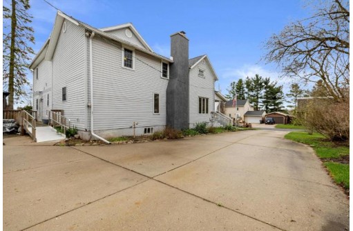 200 Maple Avenue, Clinton, WI 53525