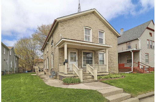 1810 Center Street, Racine, WI 53403-2653