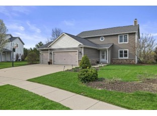 219 Shore Circle Oconomowoc, WI 53066-5839