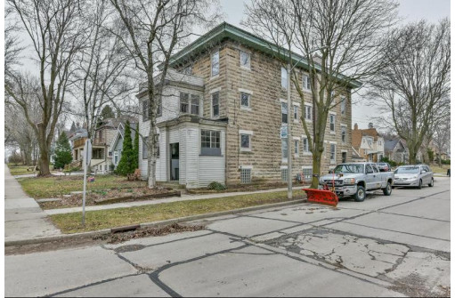 1849 Church Street, Wauwatosa, WI 53213