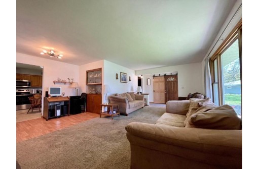 N59W23388 Aster Court, Sussex, WI 53089-3802