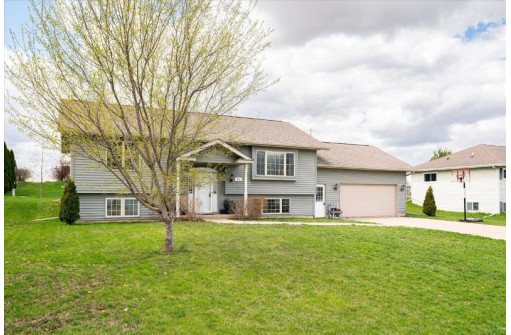 803 Derek Lane, Viroqua, WI 54665