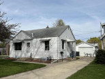 2430 South Buchanan Place West Allis, WI 53219-1935