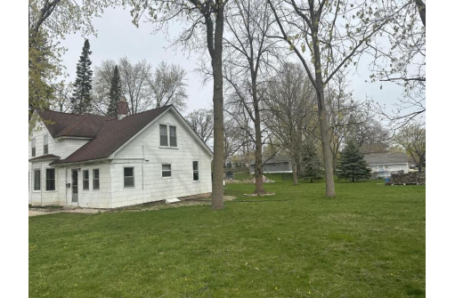 802 Bridge Street, Mayville, WI 53050-1063