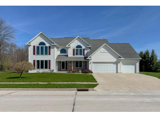 404 Stoney Brook Drive Manitowoc, WI 54220