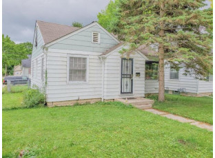 5696 North 39th Street Milwaukee, WI 53209