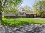 212 Viking Court Holmen, WI 54636-9600