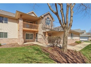 4939 West Maple Leaf Circle Greenfield, WI 53220-2780