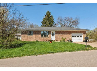 2443 North Giles Drive Burlington, WI 53105