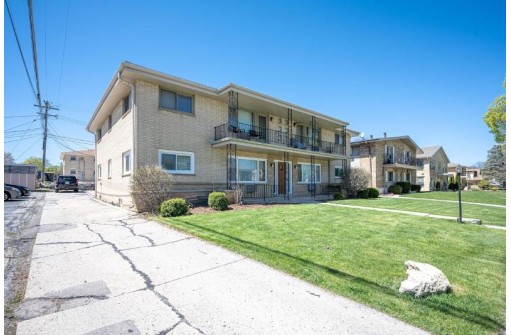 3053 South 83rd Street, West Allis, WI 53219