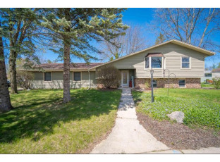 1108 Redwood Street West Bend, WI 53095-4234