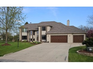 W281N4860 Theodores Cove Pewaukee, WI 53072