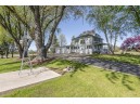 1048 West Concord Center Drive, Sullivan, WI 53178