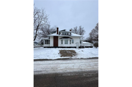 903 Main Street, Black River Falls, WI 54615