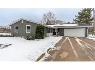 3218 May Street Eau Claire, WI 54701