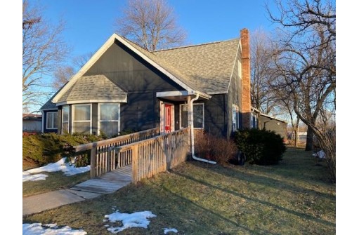 115 South Oakwood Street, Tomah, WI 54660