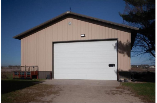 524 County Road Ss, Roberts, WI 54023