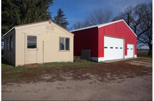 524 County Road Ss, Roberts, WI 54023