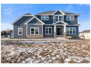 601 Kreekview Drive Osceola, WI 54020