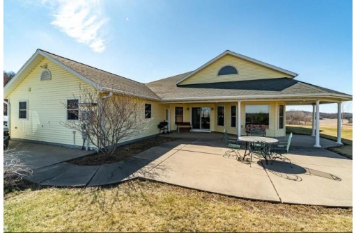 W2071 County Road R, Mondovi, WI 54755