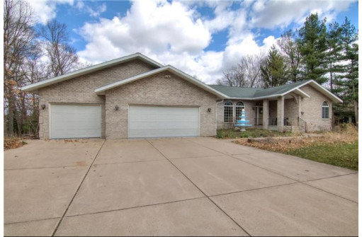 E4480 Woodland Drive, Eau Claire, WI 54701