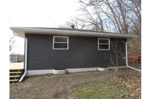 W324 Lipinski Lane, Fountain City, WI 54629