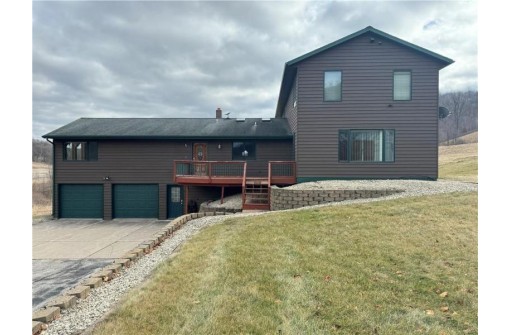 W1310 Earney Rd, Alma, WI 54610