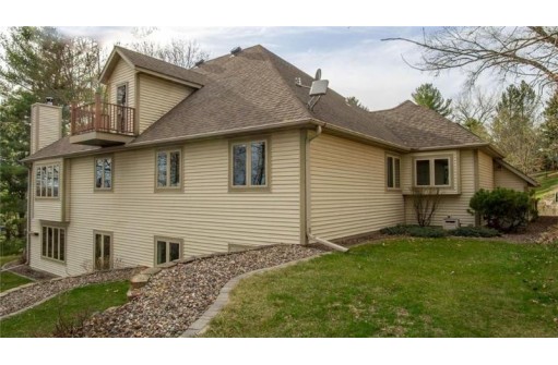 403 Grandview Heights Court, Menomonie, WI 54751