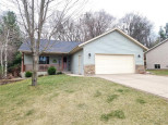 3219 Woodside Terrace Altoona, WI 54720