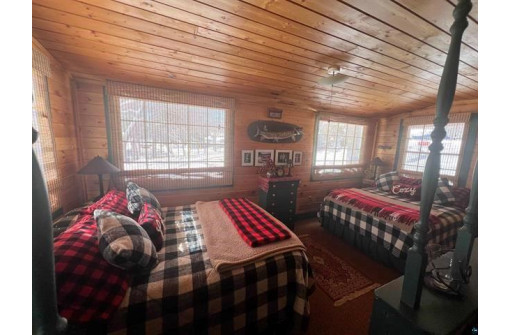 9525 South Buskey Bay Drive, Iron River, WI 54847