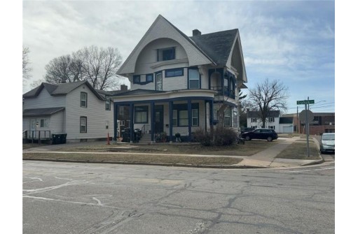 1329 State Street, Eau Claire, WI 54701