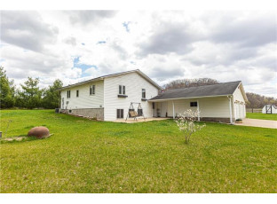 S936 Pine Road Nelson, WI 54756