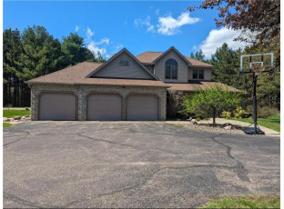 6420 Whitetail Drive Eau Claire, WI 54701