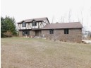 2454 Forest Meadows Court, Green Bay, WI 54313-7873