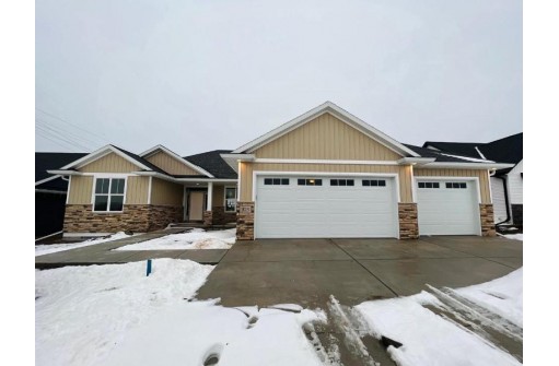 325 Rivers Edge Drive, Kimberly, WI 54136-4401