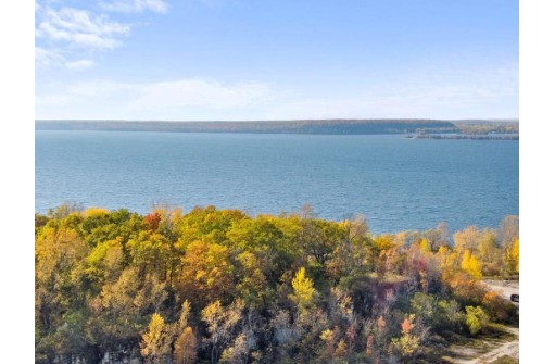 Quarry Bluff Court, Sturgeon Bay, WI 54235