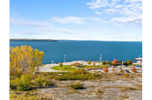 Quarry Bluff Court, Sturgeon Bay, WI 54235