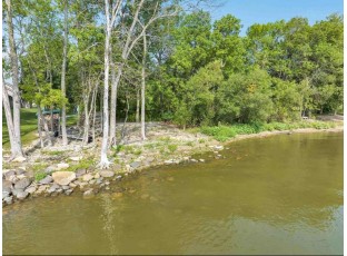 3636 County Rd S Little Suamico, WI 54141