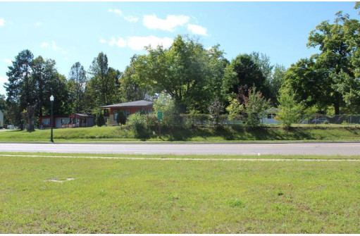 South Lake Avenue, Crandon, WI 54520