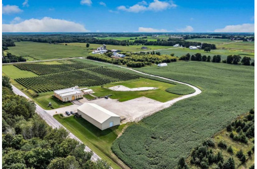 N2185 Sleepy Hollow Road, Kewaunee, WI 54216