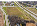 East Plank Road, Appleton, WI 54915-9333