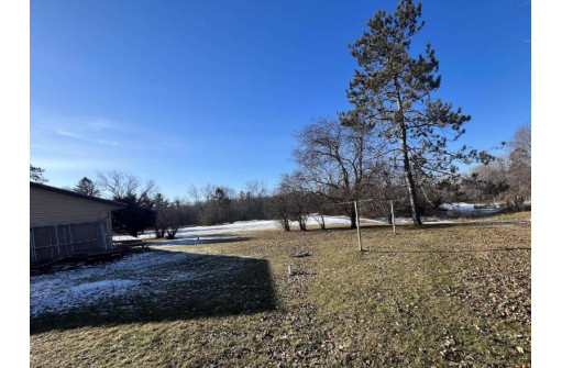 N6185 County Road D, Tilleda, WI 54416