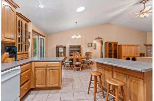 8994 Pine Lane, Fremont, WI 54940