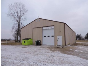 3928 County Rd K Omro, WI 54963