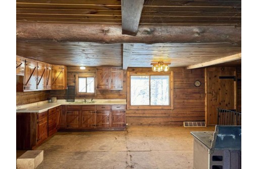 3855 Norway Woods Lane, Abrams, WI 54101-9999