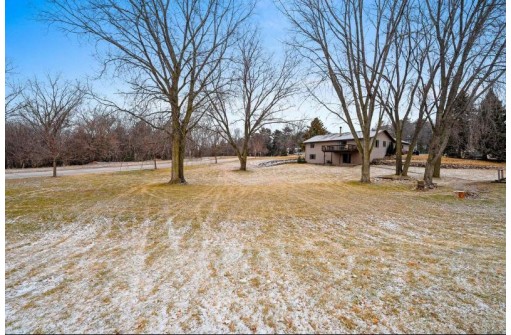 Pinecrest Road, Howard, WI 54313